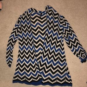 blue black and white chevron